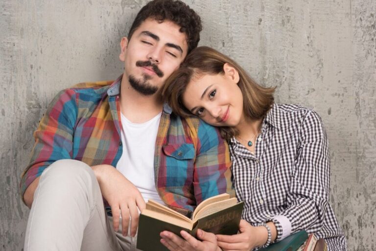 Zodiak yang Punya Chemistry Kuat dalam Hubungan Cinta